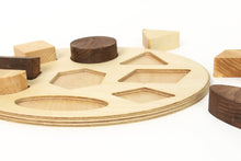 Įkelti vaizdą į galerijos rodinį, Lavinamasis Žaislas - Mokomasis Žaidimas ( Formos )