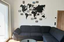 Įkelti vaizdą į galerijos rodinį, Medinis sieninis pasaulio žemėlapis juodas ( DISP012C )