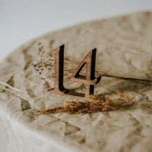 Įkelti vaizdą į galerijos rodinį, Mediniai Stalo Numeriai 1–10, Rankų Darbo Dekoras Vestuvėms, Šventėms

