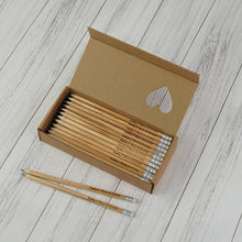 Įkelti vaizdą į galerijos rodinį, Personalizuoti mediniai HB pieštukai, puiki graviruota dovana
