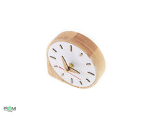 Įkelti vaizdą į galerijos rodinį, Laikrodis - Medinis Lašo Formos Laikrodis
