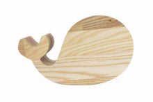 Įkelti vaizdą į galerijos rodinį, Dviguba medinė taupyklė banginis ( graviravimas)
