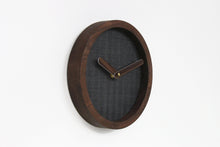 Įkelti vaizdą į galerijos rodinį, Laikrodis - Medinis Apvalus Laikrodis (Pilka Medžiaga)
